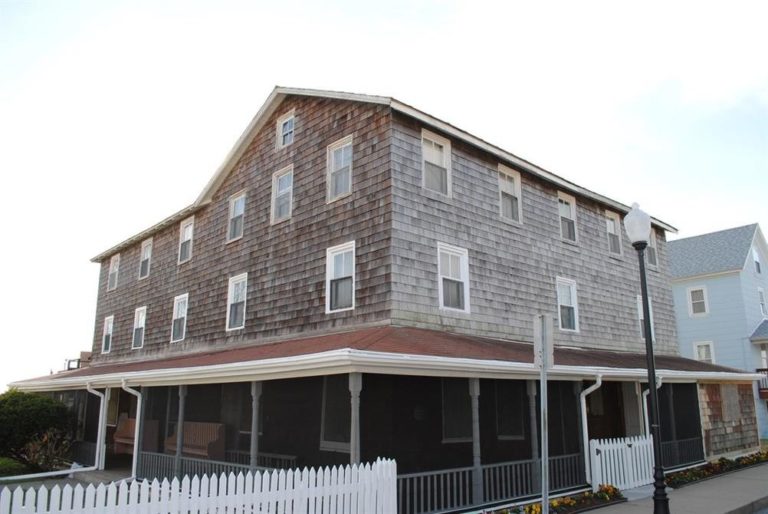 Henry Hotel 768x514