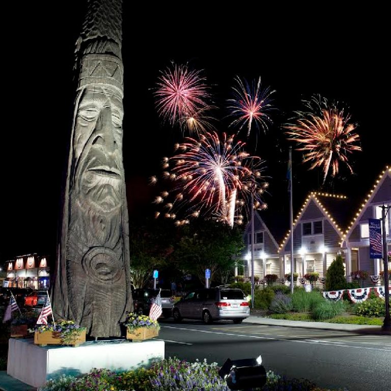 totem fireworks bethany 4th of july PHOTO CREDIT BRYAN SCAR 768x768